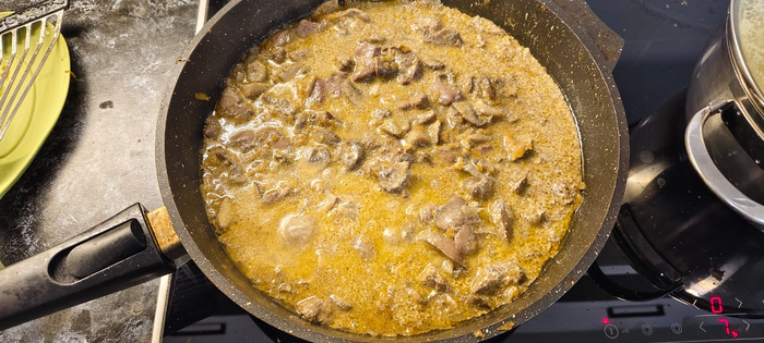 Мужская кухня. Утиная печень в сметане Продукты, Еда, Рецепт, Мужская кулинария, Ужин, Кухня, Картофель, Утка, Печень, Кулинария, Сметана, Мужское, Фотография, Мобильная фотография, Пюре, Грибы, Длиннопост