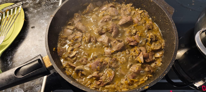 Мужская кухня. Утиная печень в сметане Продукты, Еда, Рецепт, Мужская кулинария, Ужин, Кухня, Картофель, Утка, Печень, Кулинария, Сметана, Мужское, Фотография, Мобильная фотография, Пюре, Грибы, Длиннопост