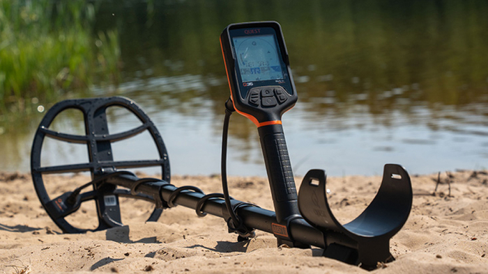 Поиск на пляже с Quest Q35