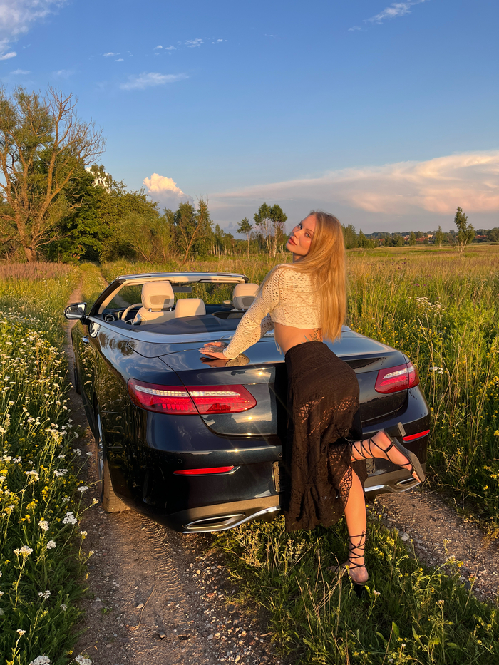 Только мы с конём по полю идём...