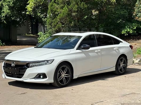 Honda Accord  2,5   .      3,54 .  ? , ,  ,  ,  ,  , Honda