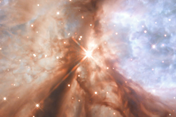  NASA/ESA/TheSpaceway