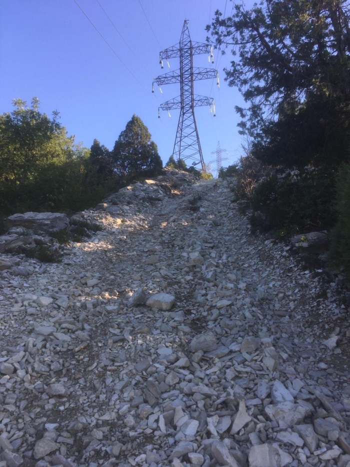 Один из первых крутых подъёмов