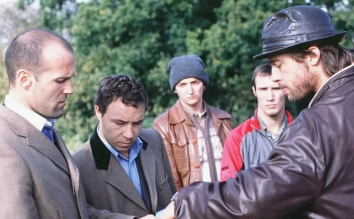 Как снимали фильм Большой куш, кадры со съемок и интересные факты о фильме Фото со съемок, Актеры и актрисы, Классика, Интересные факты о кино, Гай Ричи, Большой куш, Ностальгия, Яндекс Дзен (ссылка), Длиннопост Как снимали фильм Большой куш, кадры со съемок и интересные факты о фильме Фото со съемок, Актеры и актрисы, Классика, Интересные факты о кино, Гай Ричи, Большой куш, Ностальгия, Яндекс Дзен (ссылка), Длиннопост