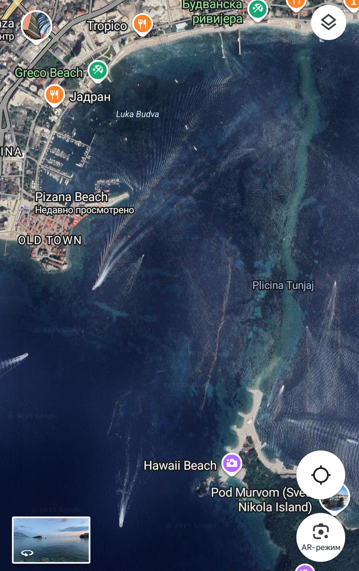 Скриншот из Google карт с видом на Старый Город Будв и остров Святого Николая
