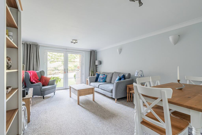 <!--noindex--><a href="https://pikabu.ru/story/skolko_stoit_srednee_zhile_v_britanii_i_dostupno_li_ono_srednim_britantsam_13199117?u=https%3A%2F%2Fwww.rightmove.co.uk%2Fproperties%2F166416203%23%2Ffloorplan%3FactivePlan%3D1%26channel%3DRES_BUY&t=https%3A%2F%2Fwww.rightmove.co.uk%2Fproperties%2F166416203%23%2Ffloorplan%3F...&h=ecb830e12e561d816f43812f98dbfc46fa5928f2" title="https://www.rightmove.co.uk/properties/166416203#/floorplan?activePlan=1&channel=RES_BUY" target="_blank" rel="nofollow noopener">https://www.rightmove.co.uk/properties/166416203#/floorplan?...</a><!--/noindex-->