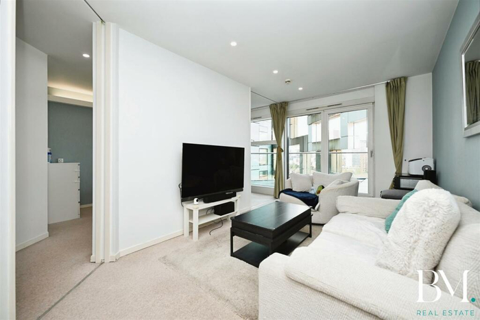 <!--noindex--><a href="https://pikabu.ru/story/skolko_stoit_srednee_zhile_v_britanii_i_dostupno_li_ono_srednim_britantsam_13199117?u=https%3A%2F%2Fwww.rightmove.co.uk%2Fproperties%2F155496884%23%2F%3Fchannel%3DRES_BUY&t=https%3A%2F%2Fwww.rightmove.co.uk%2Fproperties%2F155496884%23%2F%3Fchannel%3DR...&h=bf4ea700a6a9d01ca4e63e301ae6a00e0745f1fc" title="https://www.rightmove.co.uk/properties/155496884#/?channel=RES_BUY" target="_blank" rel="nofollow noopener">https://www.rightmove.co.uk/properties/155496884#/?channel=R...</a><!--/noindex-->