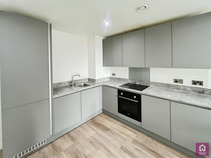 <!--noindex--><a href="https://pikabu.ru/story/skolko_stoit_srednee_zhile_v_britanii_i_dostupno_li_ono_srednim_britantsam_13199117?u=https%3A%2F%2Fwww.rightmove.co.uk%2Fproperties%2F148890776%23%2Fmedia%3Fid%3Dmedia1%26channel%3DRES_BUY&t=https%3A%2F%2Fwww.rightmove.co.uk%2Fproperties%2F148890776%23%2Fmedia%3Fid%3Dm...&h=036fc3b761f2410270e4f2b96d6f2b5aacc90806" title="https://www.rightmove.co.uk/properties/148890776#/media?id=media1&channel=RES_BUY" target="_blank" rel="nofollow noopener">https://www.rightmove.co.uk/properties/148890776#/media?id=m...</a><!--/noindex-->