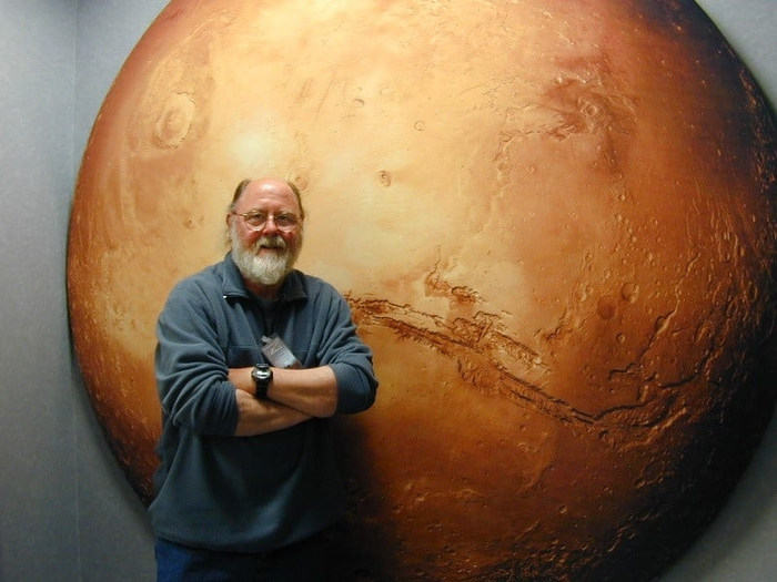 Леонард Дэвид