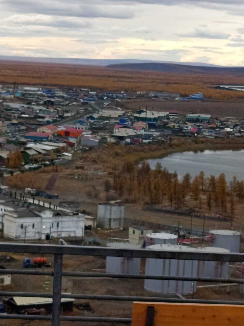 Reply to the post The fastest autumn is in Yakutia. The difference between the photos is 5 hours. - Winter, Autumn, Snow, Yakutia, Batagay, Polar Lights, Video, Vertical video, Short videos, Reply to post, Longpost