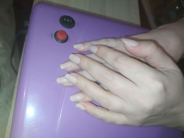 Впервые за три года сделала маникюр