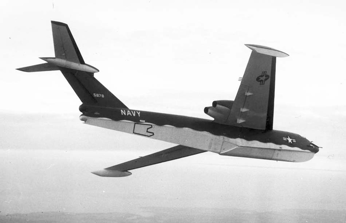 Ах да, катапультируемое кресло было только у 2 из 5 членов экипажа.