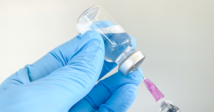 В Москве начинают тестировать на людях российскую мРНК-вакцину от рака