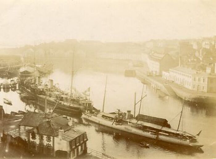   Descartes ()   Lance  , 1897 