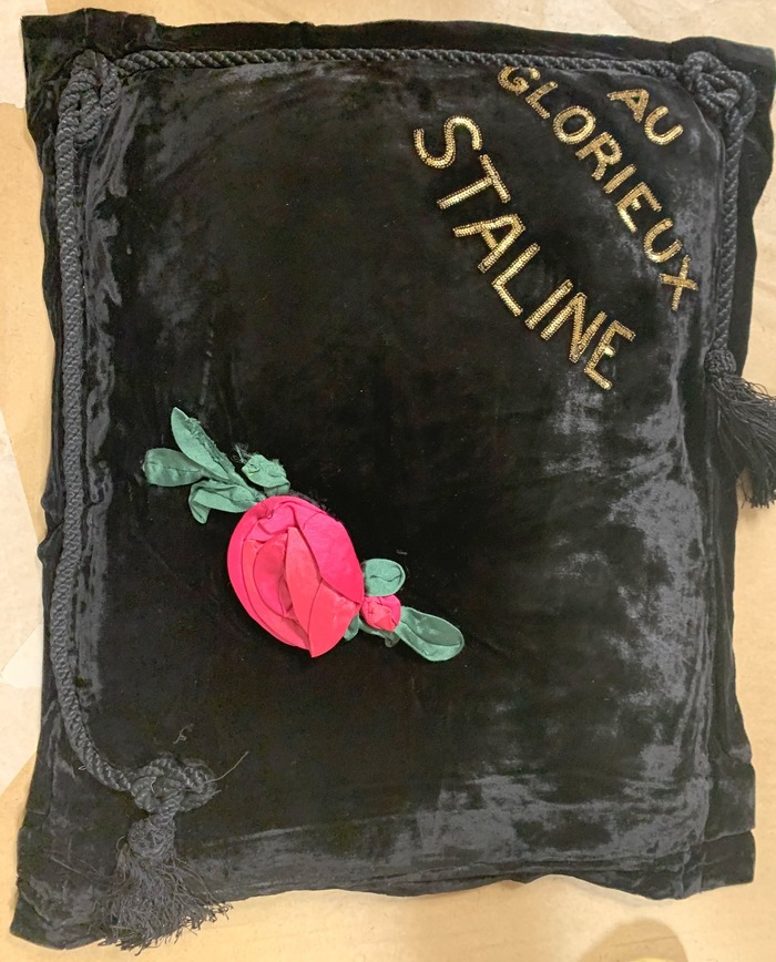     70- . . . 1949 . : ,   , ,  ,  , , .