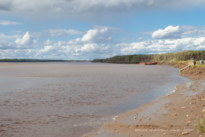 Вода прибывает на глазах. Удивительное зрелище