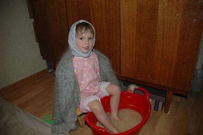 А потом - в шерстяные носки, и наутро - никакого насмopка. Было?)