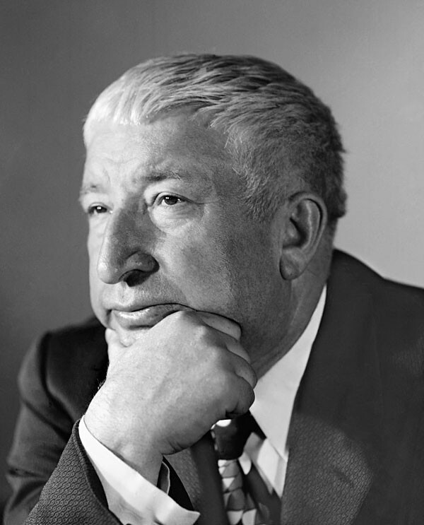 Народный поэт Дагестана Расул Гамзатов, 1980 год. Фото Владимира Савостьянова.