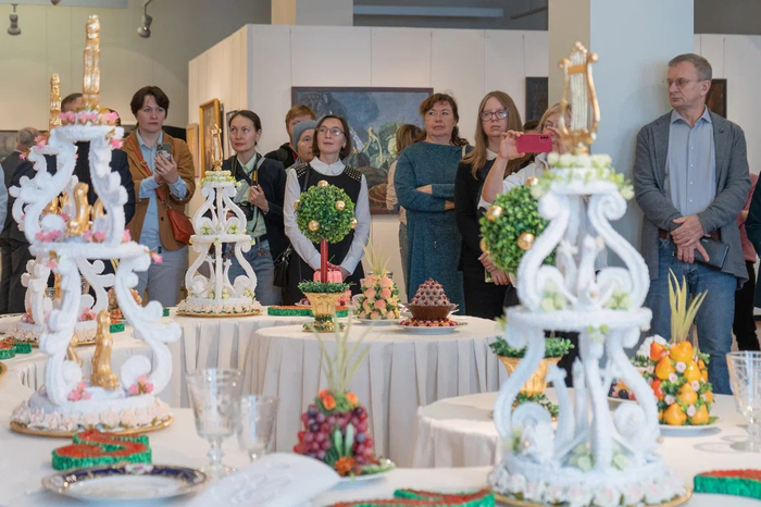 приглашение к обедуение к обеду