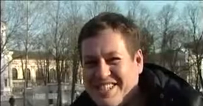 Ответ tablepedia в «История избиения в колледже»