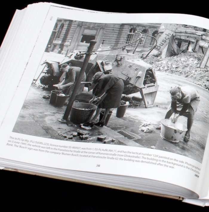    Panzers in Berlin 1945