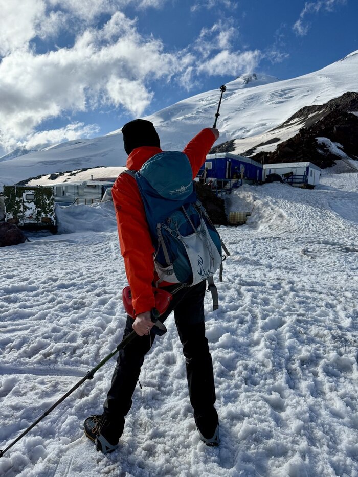 Как я ходил на Эльбрус. Ч. 4: Приют альпинистов, статика в кошках и предчувствие штурма