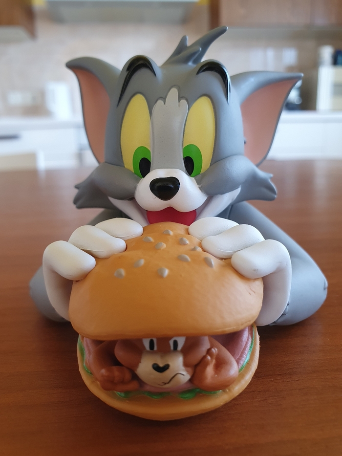 Tom &amp; Jerry - mini burger Bust