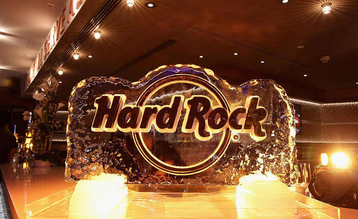 BILLBOARD *HARD ROCK* -  18  2025 