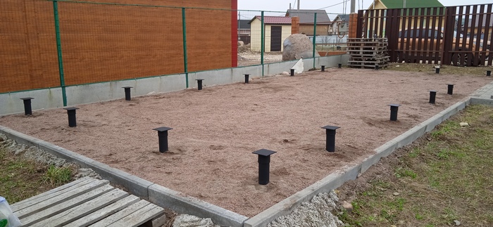 Начало. Хотя с начала было - "Дорогая, я тут площадку просто сделаю?"