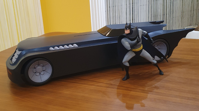 Batmobile McFarlane Toys Golden Label: Batman