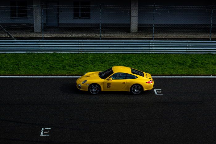 Ƹ Porsche 911 Carrera 4s