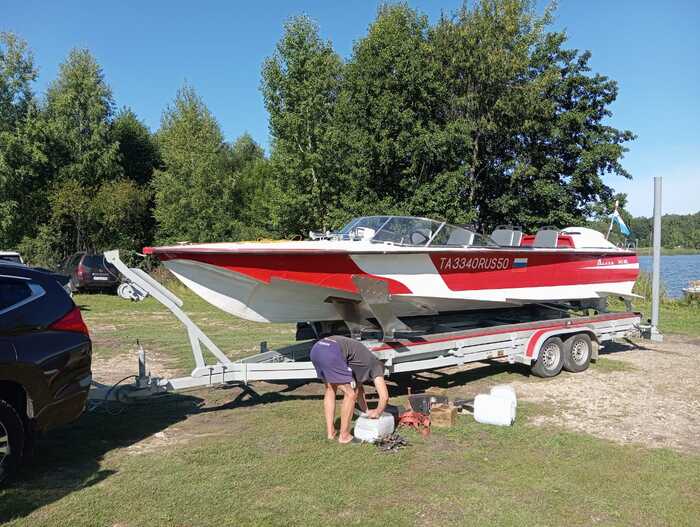 Леша Павлов на прицепе привез свою