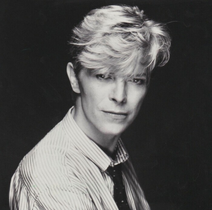 Дэвид Боуи / Википедия