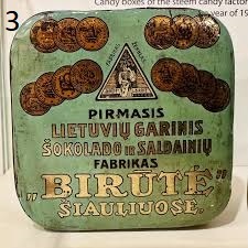"Первая литовская паровая шоколадно-конфетная фабрика Бируте в Шауляе"