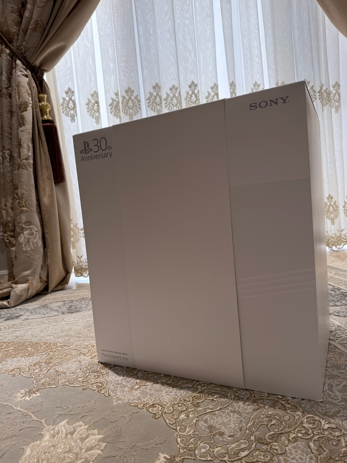 Playstation 5 pro limited edition 30th anniversary