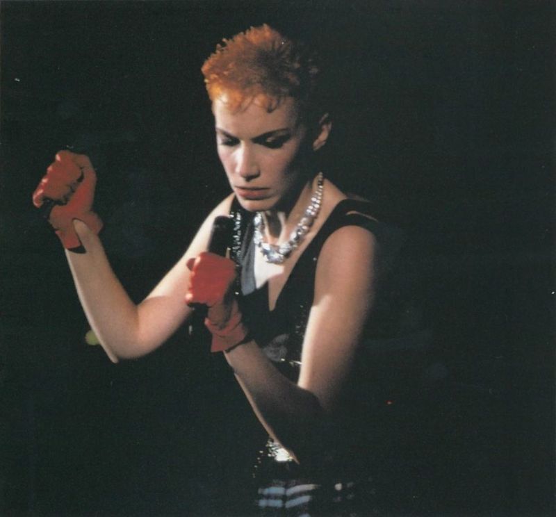 15 Minutes That Changed Her Life Forever: How Annie Lennox Saved Herself from Oblivion - Show Business, Music, Sweet dreams, Eurythmics, Eurythmics Sweet dreams, Yandex Zen (link), Longpost