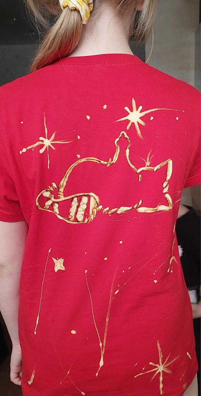 А это уже она сама рисовала )