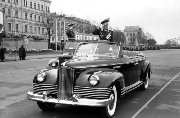 Парадная "Волга"