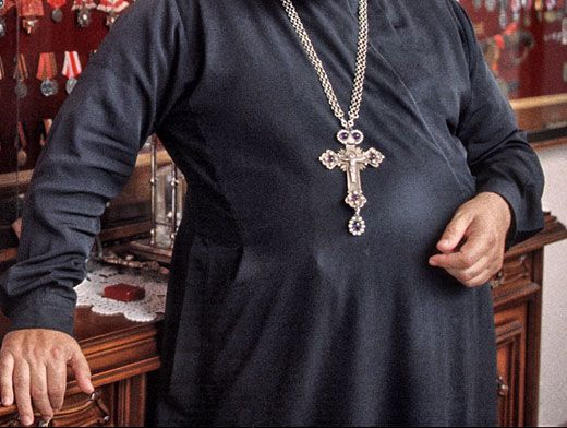 Судя по всему "сержант Бомба" представлял из себя настолько несокрушимую боевую единицу, что его коллеги даже не считали нужным снабжать его боекомплектом, посылая, как ферзя, на разведку боем в опасных ситуациях.