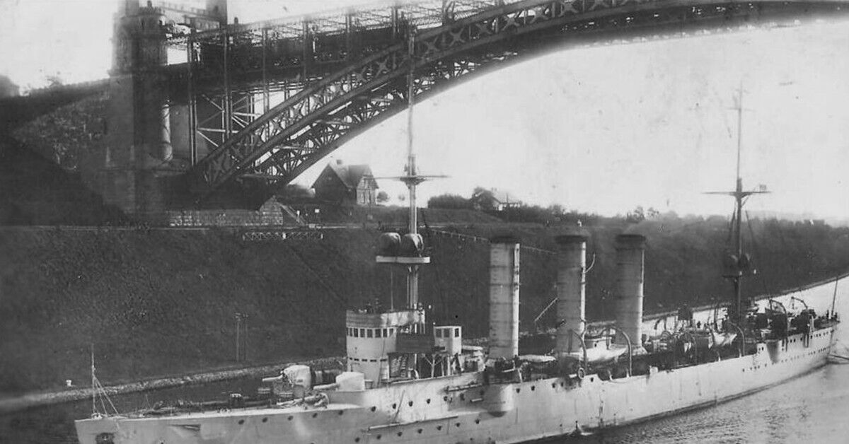 Лебедь, который кусался: как один крейсер кошмарил целый океан