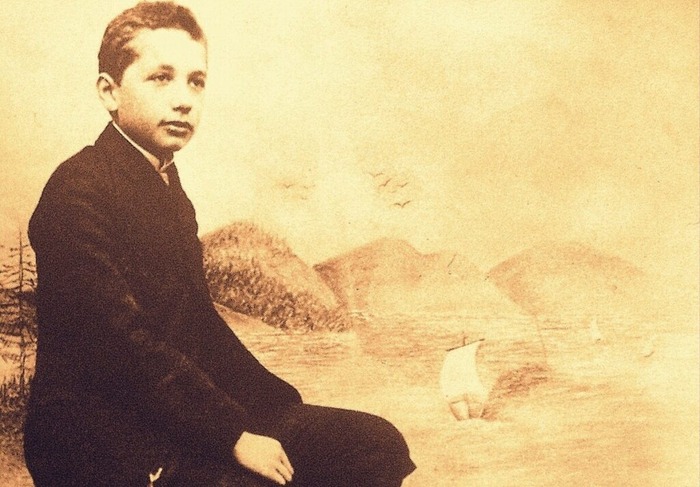    14  /  <!--noindex--><a href="https://pikabu.ru/story/mif_o_dvoechnike_yeynshteyne_pochemu_mnogie_veryat_v_lozh_o_velikom_fizike_13388383?u=http%3A%2F%2Fjrbenjamin.com&t=jrbenjamin.com&h=f9467c7956909b6d03edd3d14a0cdbaa66928e63" title="http://jrbenjamin.com" target="_blank" rel="nofollow noopener">jrbenjamin.com</a><!--/noindex-->