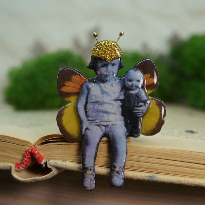 У этой лицо закосячила на последнем этапе, но она мне всё равно нравится, хоть и криповенькая малость)