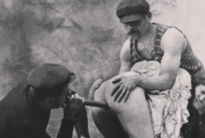 Главное не перепутать и выдохнуть, а не вдохнуть :)