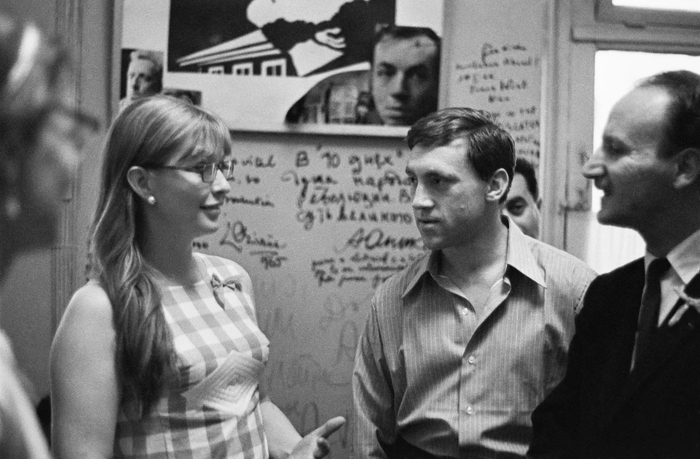     (    -)             .