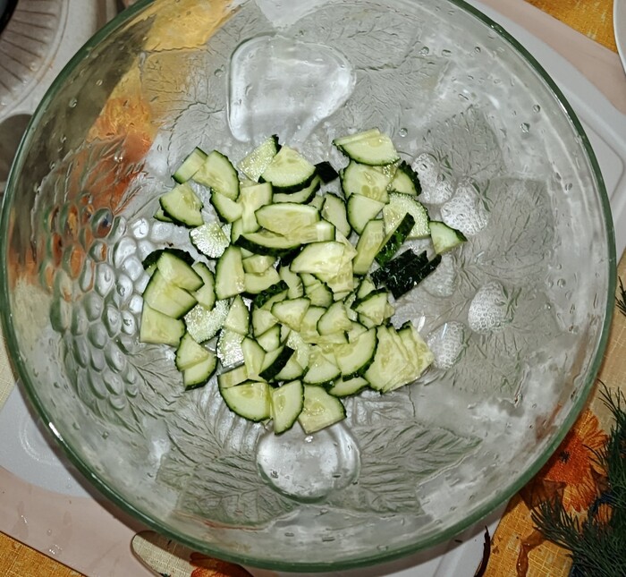 Огурец четверть кружочками