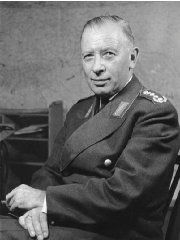    , ,  )).      ,    .    1961         .