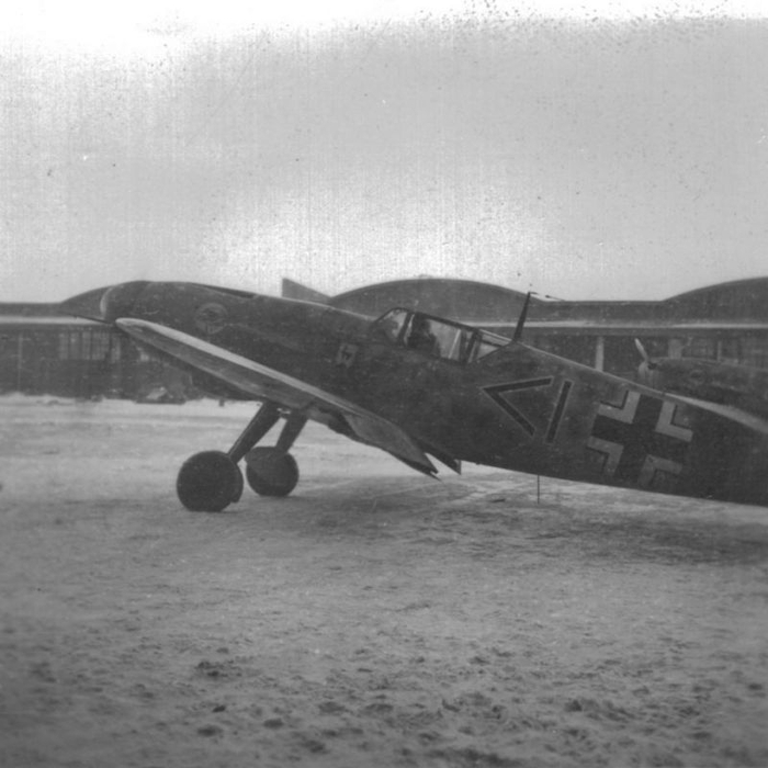  Bf-109. -  