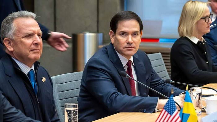 Украинская сторона согласилась на мирное соглашение. Об этом американский чиновник сообщил CBS News