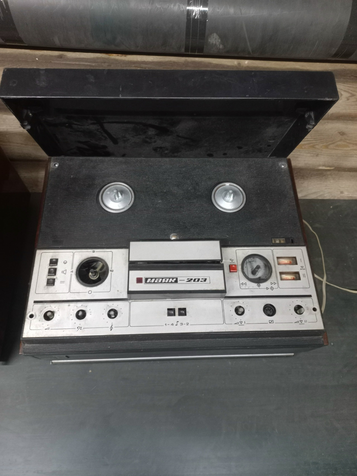   203, .     , .   ,    . 2000