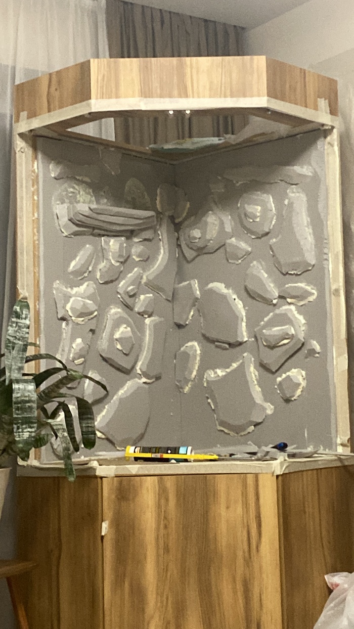 Решил что кто бы в итоге сюда не заехал - нужно будет место погреть жопку под лампами - делаю полочку